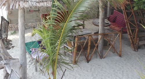 Hotell Nyamkwi White Sands 2*
